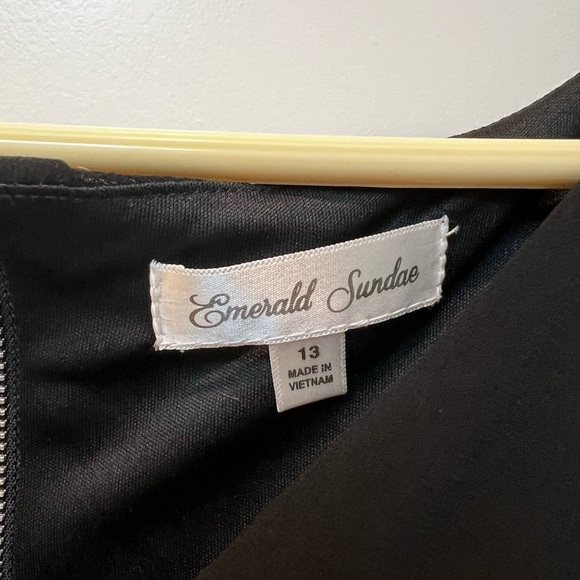 Emerald Sundae Black Fit and Flare Sleeveless Dress Juniors Size 13 - Picture 8 of 10